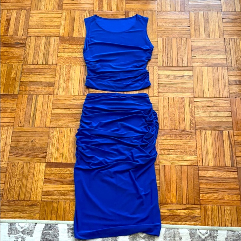 Norma kamali two pice skirt crop top